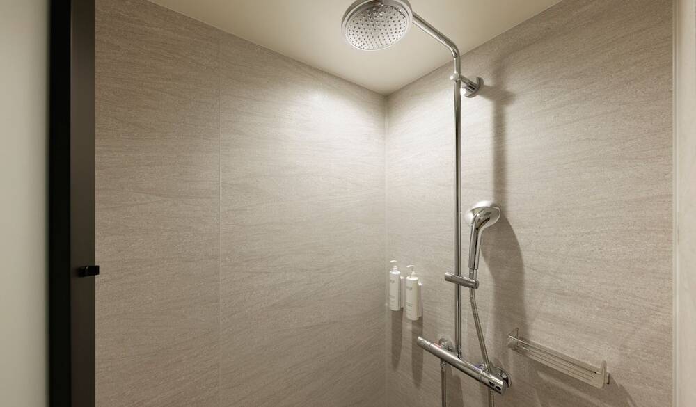 使いやすいシャワーブース / 1