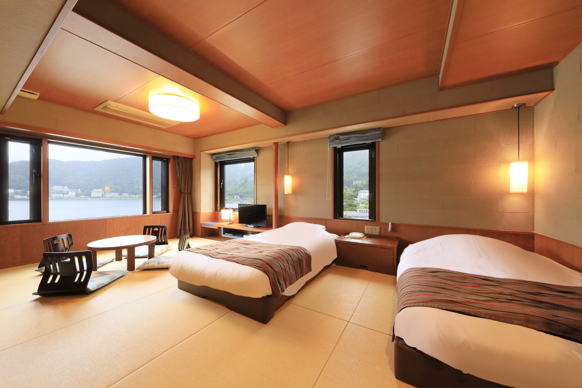 露天風呂付客室レークビュー 和(なごみ)