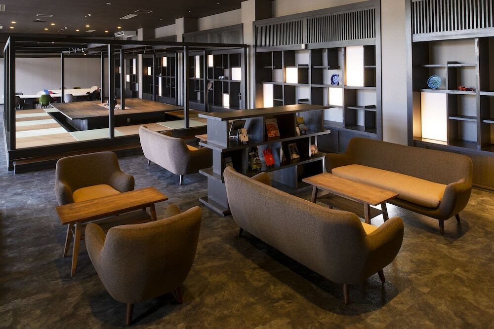 囲炉裏ラウンジで一休み4031803