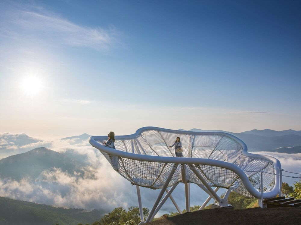 牧場ラウンジで子ヤギとのんびり♡ハイジ気分を満喫しよう3525057