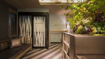 ロビー応接スペース / 5