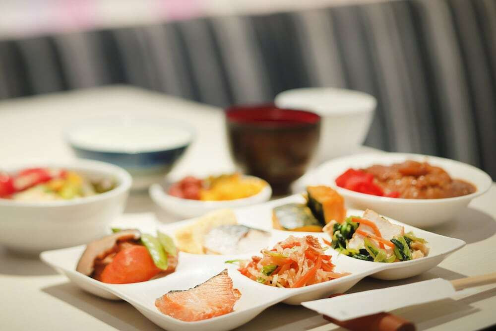 朝食