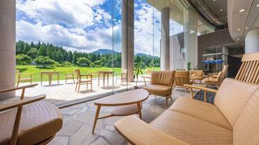 ロビーラウンジ / 3