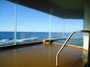 ミルクティー色の展望風呂も忘れないで3846640