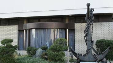 施設の入り口 / 11