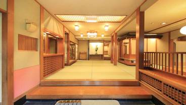 エントランス / 1