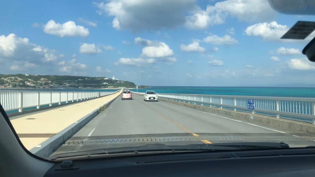 海沿いの国道58号線 / 2