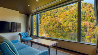 客室温泉展望風呂付ラグジュアリー 牛肉コースディナー 禁煙 (50平米・定員3名)