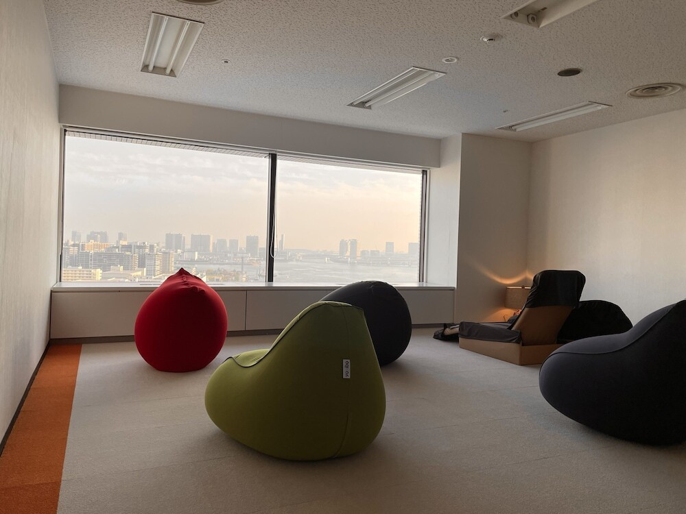 天空の湯　リラックススペース