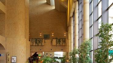 内部エントランス / 2