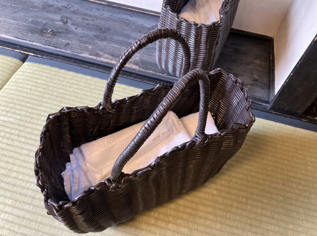 温泉セット＆かご