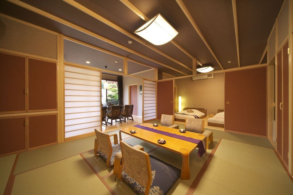 露天風呂付客室「笛吹」