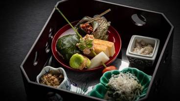 食事・飲み物 / 3