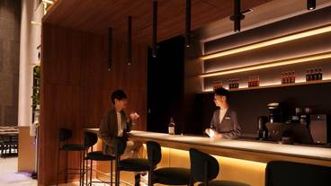 カフェ＆バー① / 9