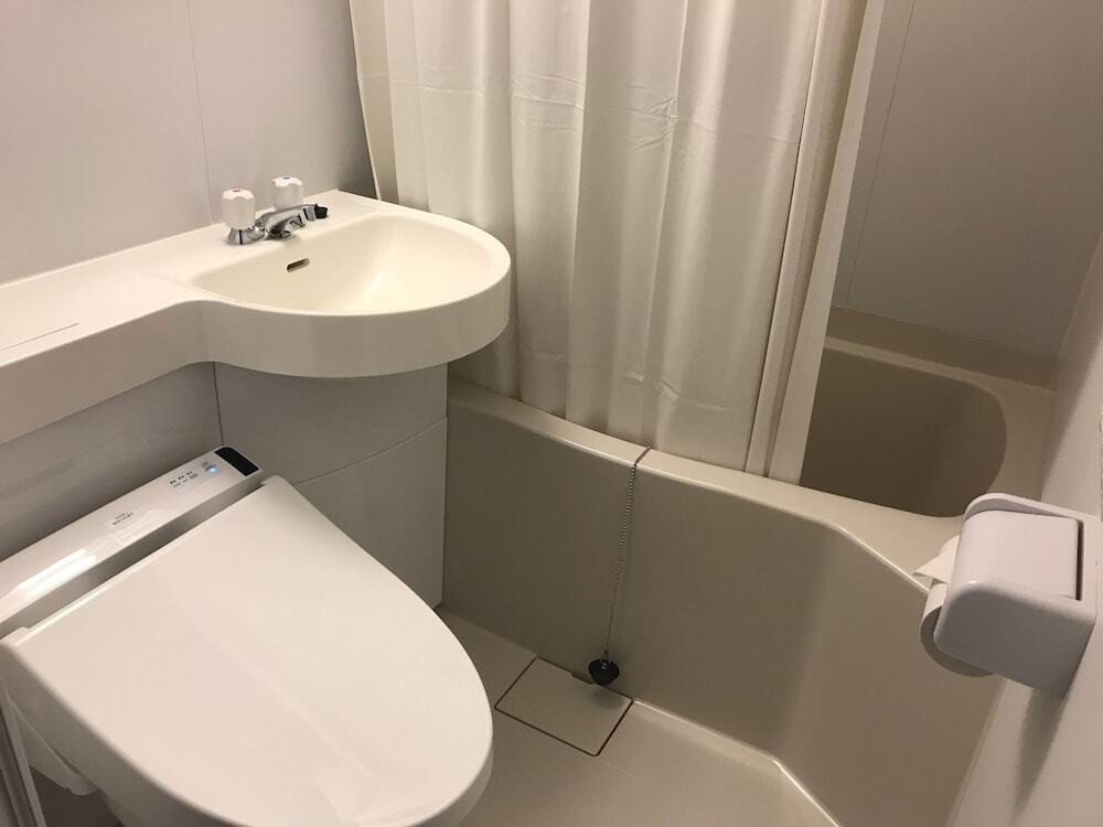 バスルームのシャワー