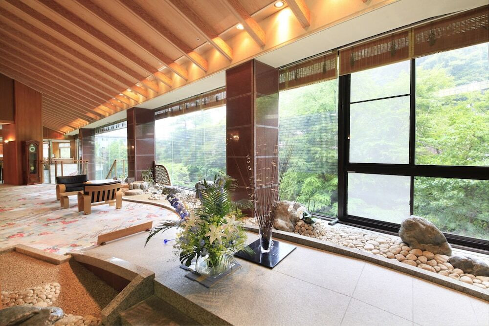 さりげない花が目を引く女子にうれしい旅館3997523