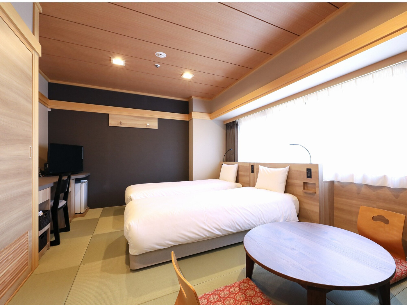 広々客室が嬉しい！朝食バイキングで心もお腹も幸せ♡4271572