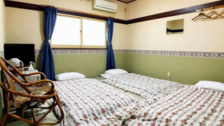 和室 3名部屋 共同バスルーム 禁煙