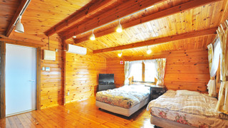 ログハウス一棟貸 (デッキ広め)