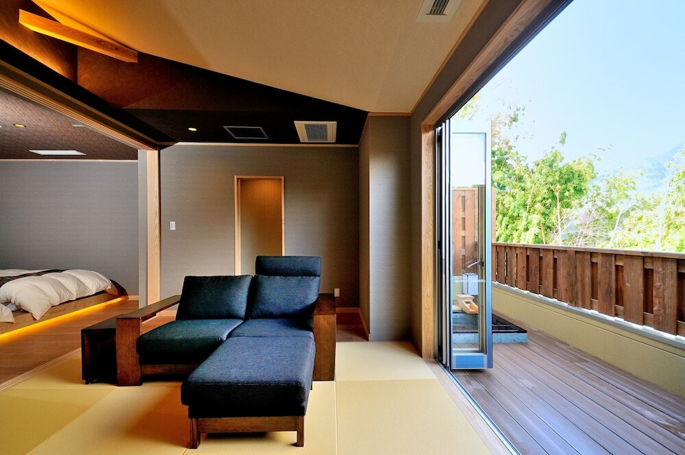 ①妥協なき日本美に囲まれる「天翠茶寮」3434889