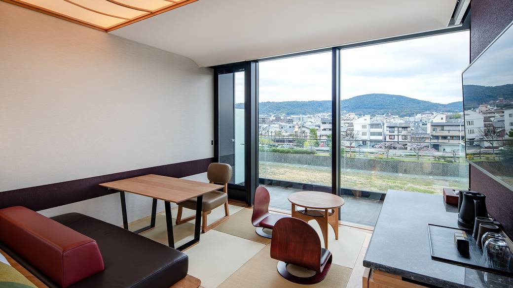 リバーバルコニー プレミアムD / 2