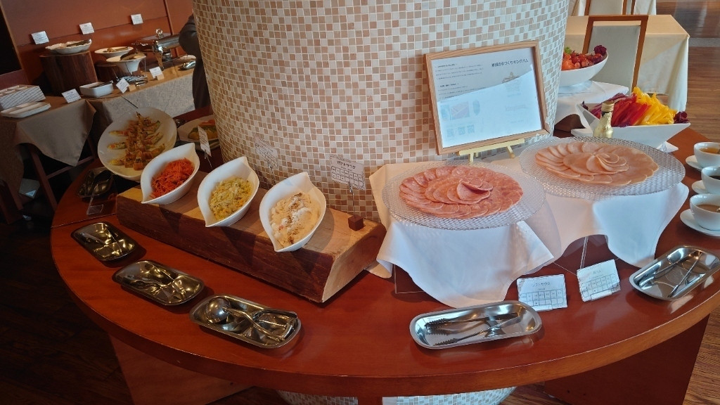 朝食 ハーフバイキング一例②