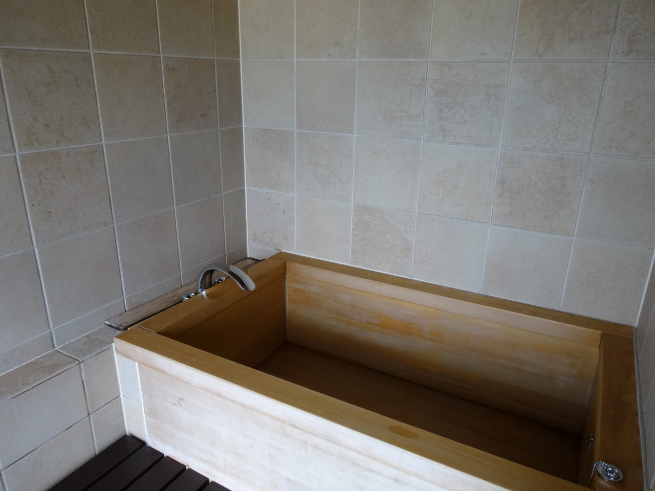 展望風呂付きの客室に泊まり、ブランドガニを食べつくす！3461577