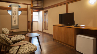 303 ベーシック ツインルーム シングルベッド 2 台 禁煙