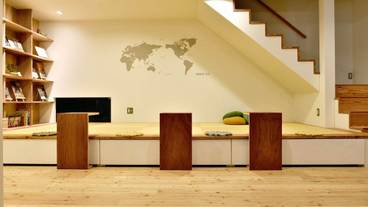 内部エントランス / 2