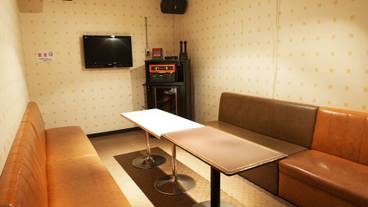 カラオケ ルーム / 5