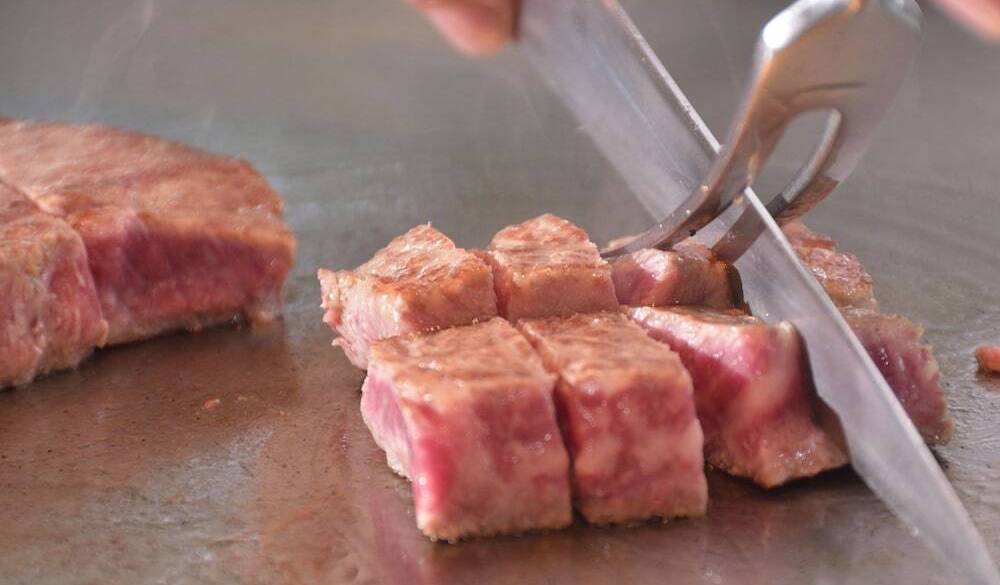 鉄板焼レストランで
贅沢ディナーも♡ / 2