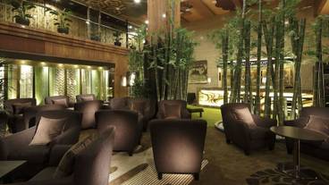 ロビーラウンジ / 3