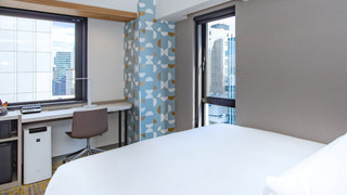 ルーム キングベッド 1 台 コーナー (Free Breakfast)