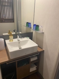 洗面台。ドライヤーもあります。