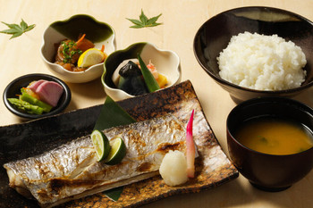 「サカナキュイジーヌ・リョウ」料理 725503 日替わり定食