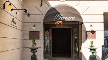 施設の入り口 / 8