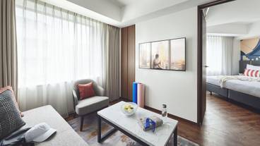 客室内のダイニングエリア / 23