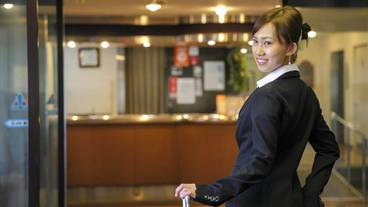 施設の入り口 / 13