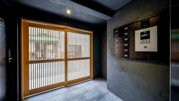 施設の入り口 / 6