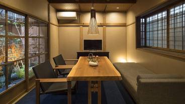 客室内のダイニングエリア / 7