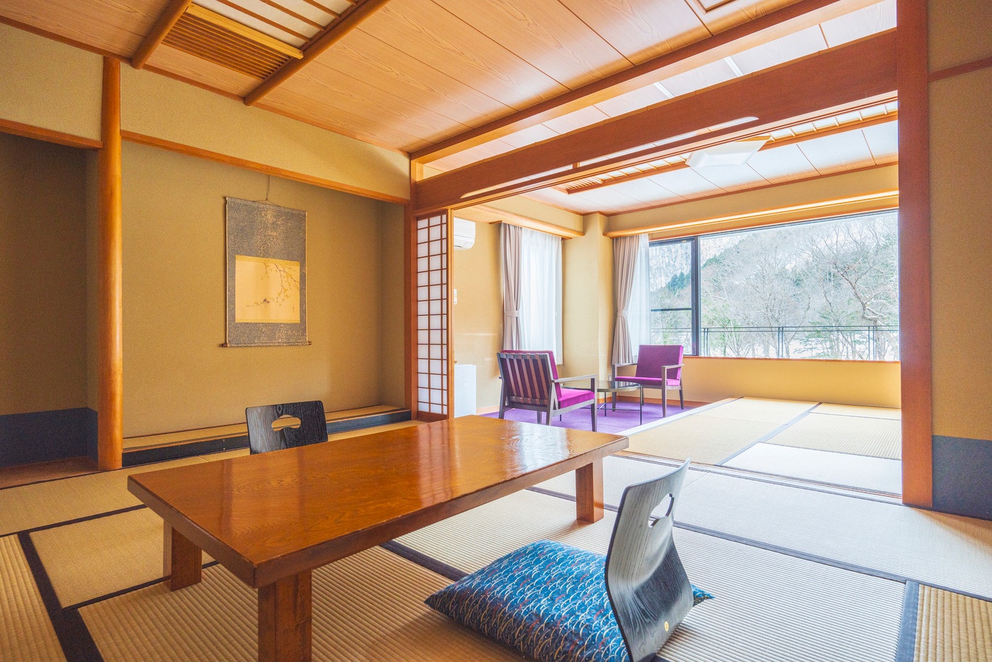 誰もがほっと落ち着く畳敷きの和室4048919