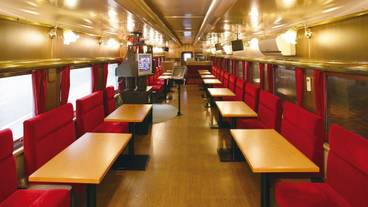 カラオケ ルーム / 4