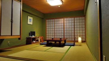 客室 / 4