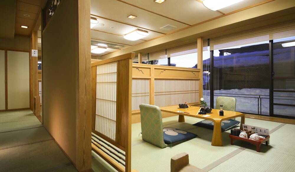 食事処一例① / 3