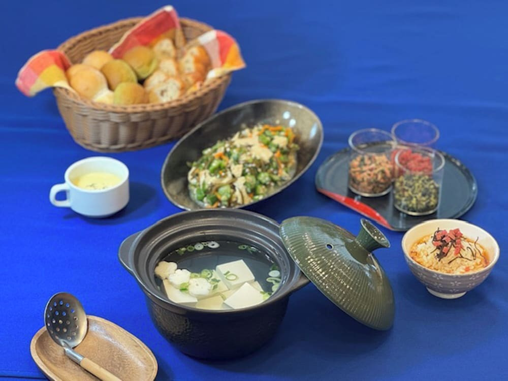 朝食