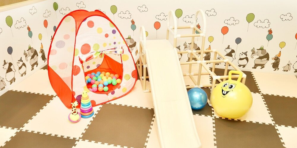 子供用の遊び場 - 屋内