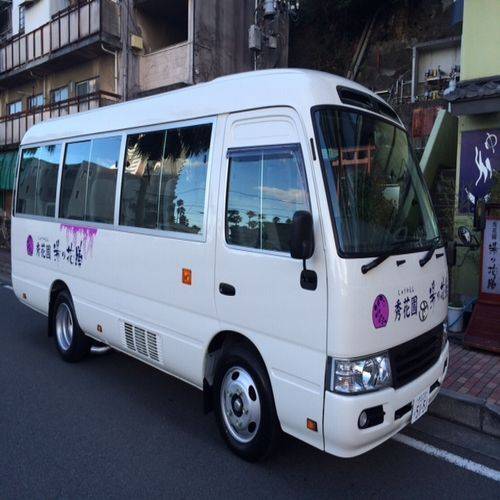 熱海駅に到着。
送迎バスで移動も楽々 / 3