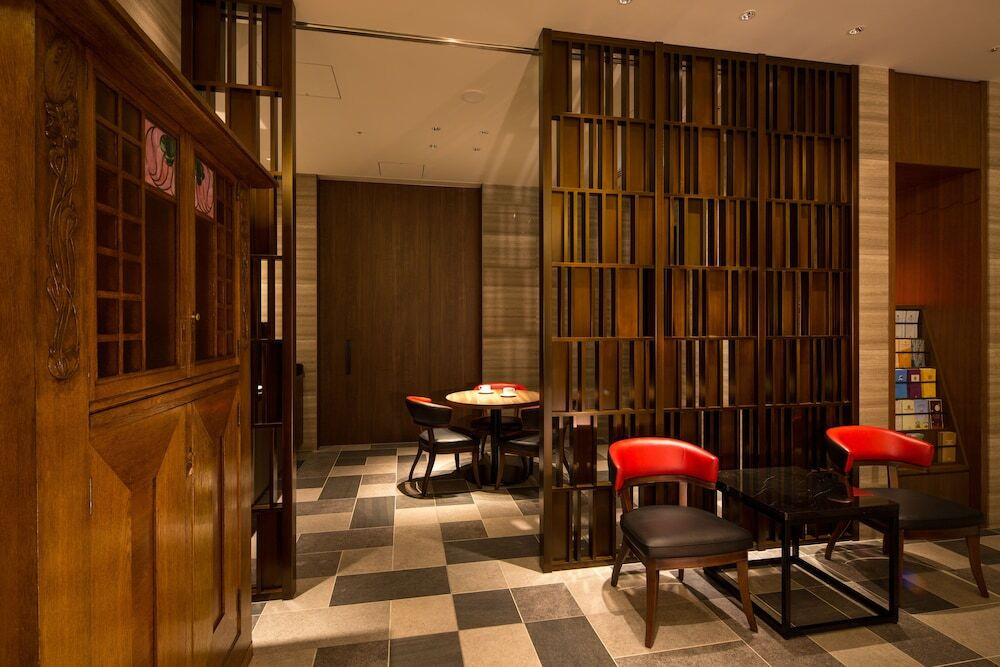 ホテルフロント・ロビー②