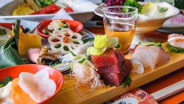 食事・飲み物 / 3