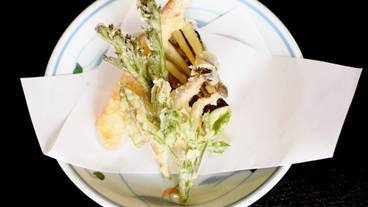 食事・飲み物 / 12